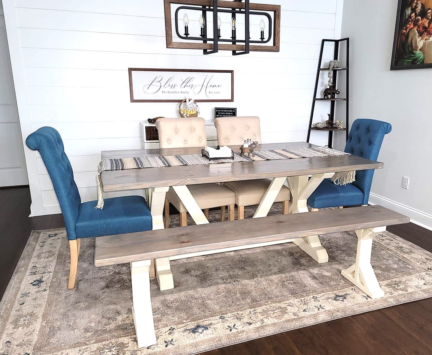 Classic Gray Southern Charm Table